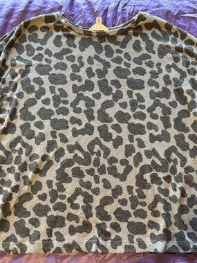 Women’s XXXL Leopard Cheetah Print Gray Sweater Crew Neck Plus Size